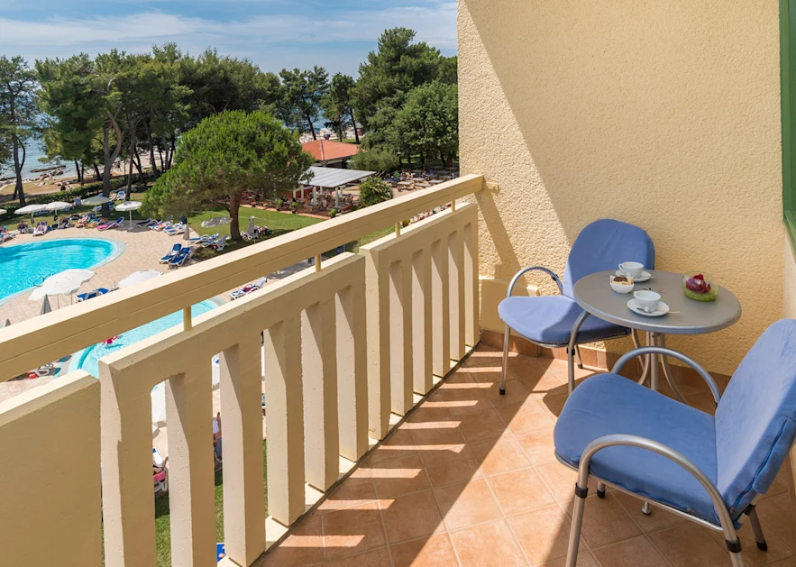 Hotel Aurora premium with balcony sea side 3