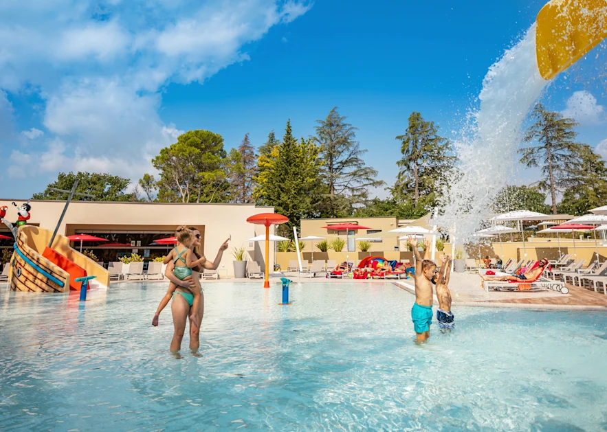 hotel-park-plava-laguna-pool