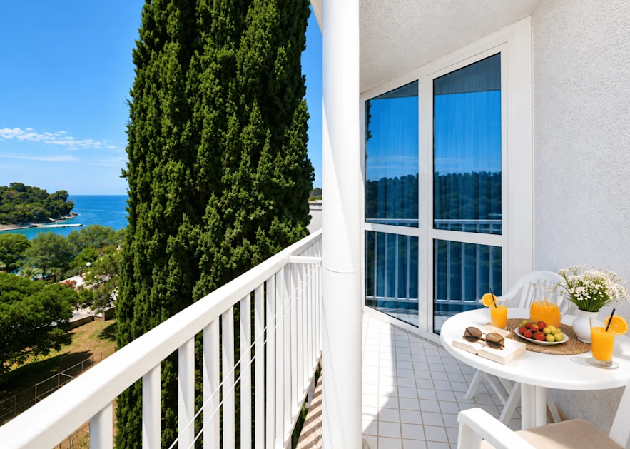 hotel-zorna-plava-laguna-classic-room-with-balcony-sea-side-family-f3bn-2