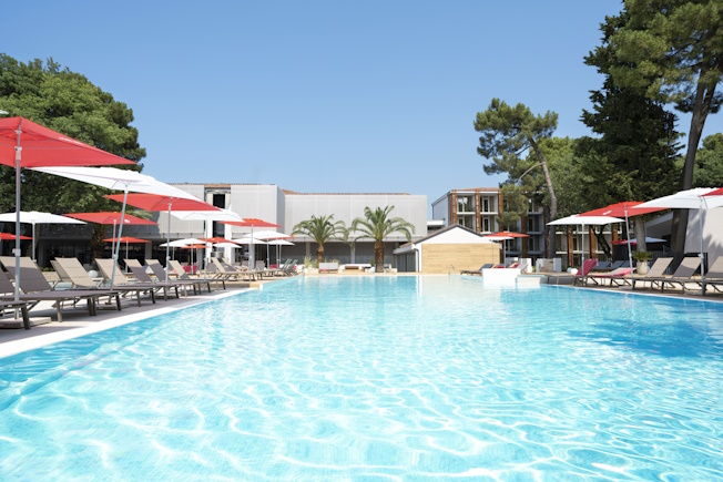 Hotel Pelegrin Plava Laguna 652x419