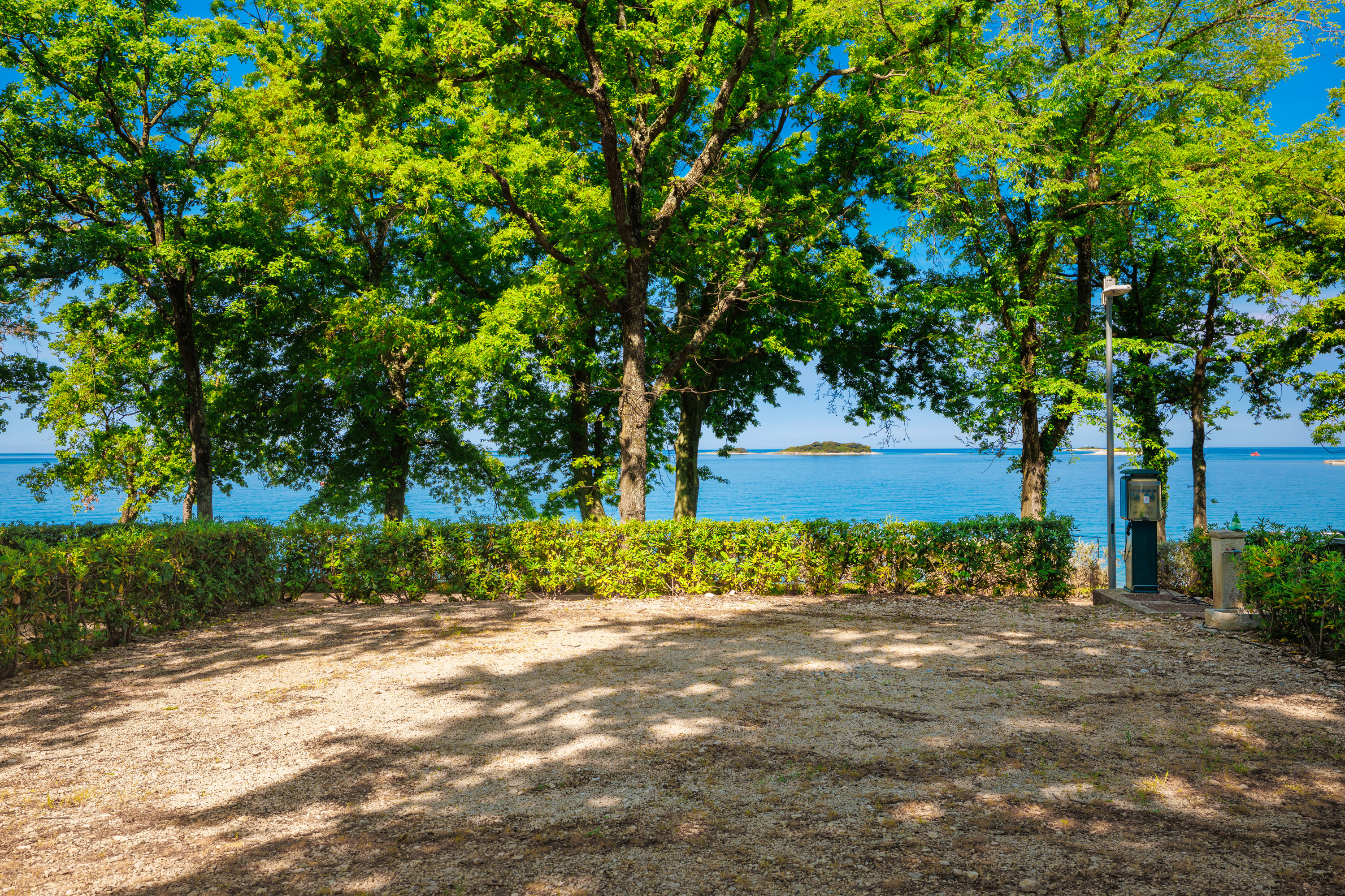 0002 141276 Camping Bijela Uvala 2026 IC pitches Luxury mare LPM 7 (9) 4096x2732