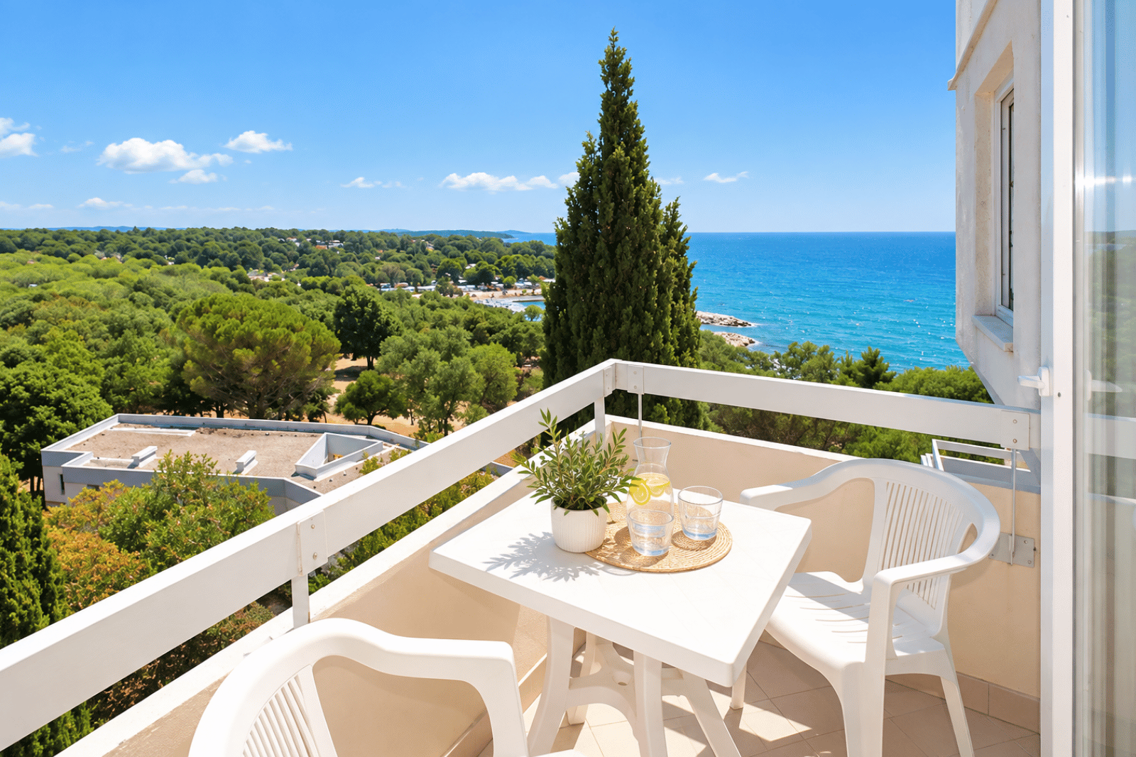 Hotel Delfin Plava Laguna Classic room with balcony sea side - Family F4BN-3