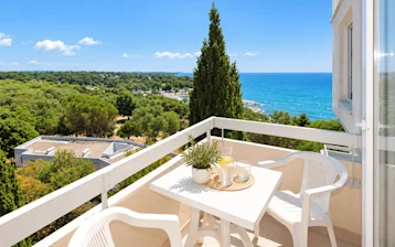 Hotel Delfin Plava Laguna Classic room with balcony sea side - Family F4BN-3