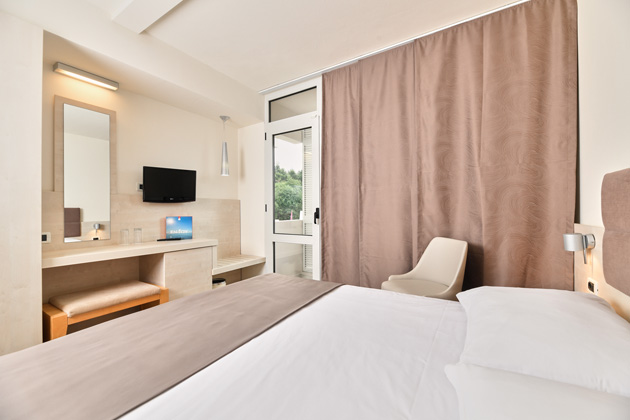 Hotel Mediteran Plava Laguna 2020 Economy room E2 (3)