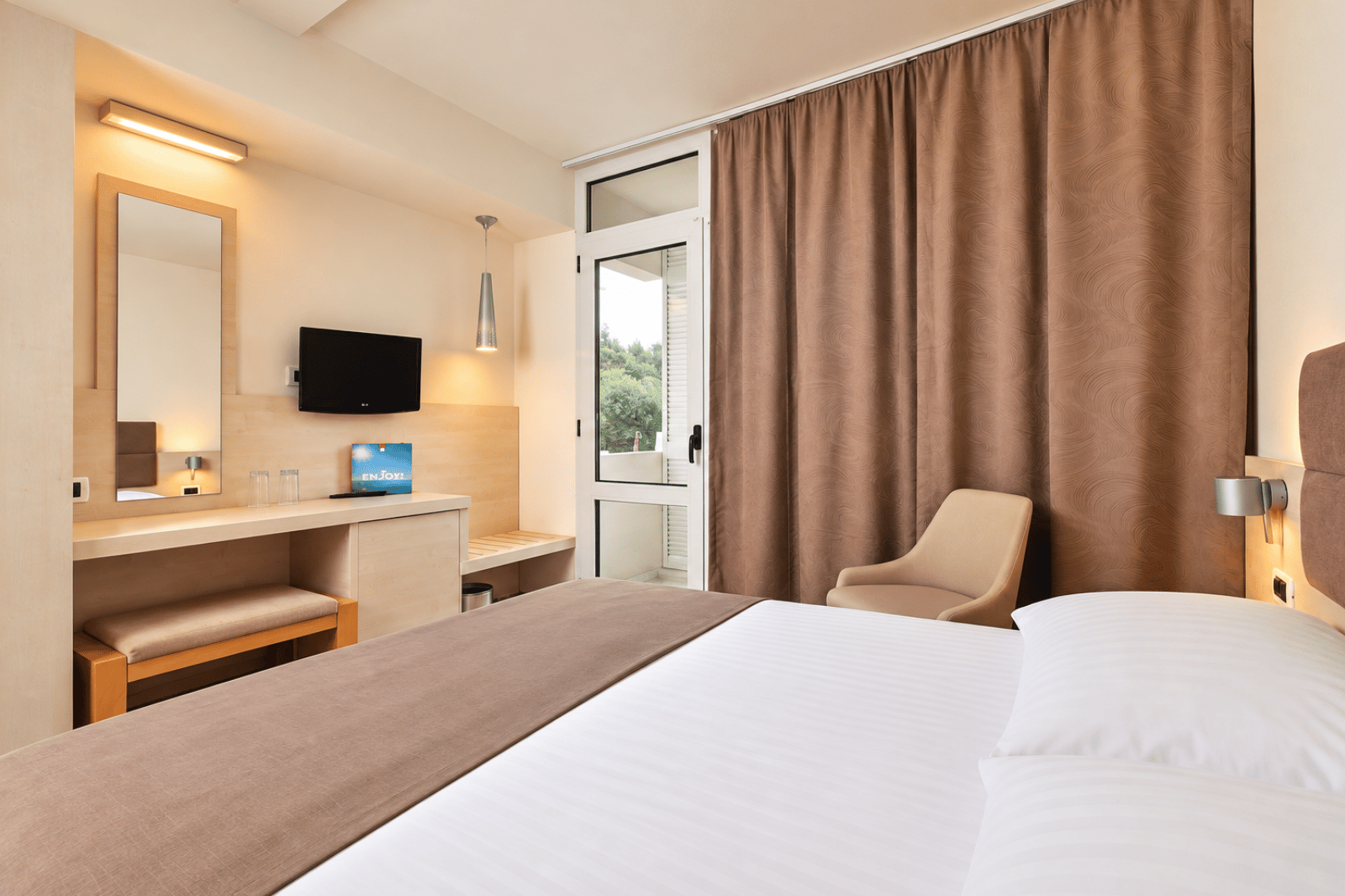 Hotel Mediteran Plava Laguna 2020 Economy room E2 (3)