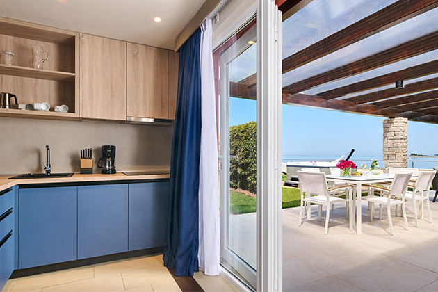 istrian-villas-plava-laguna-premium-villa-beachfront-3