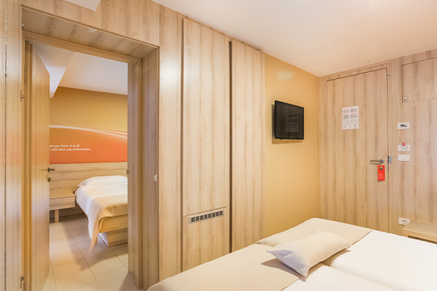 Residence Umag Classic room with balcony park side connected 6