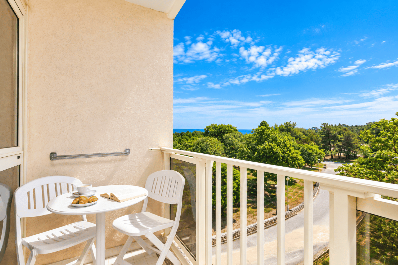 hotel-istra-plava-laguna-accommodation-units-suite-with-balcony-3