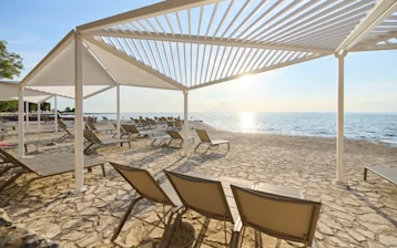 Hotel Pelegrin Plava Laguna 2025 beach 672x488