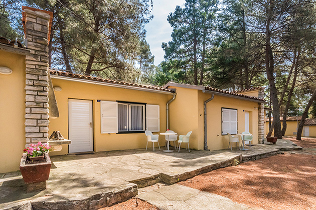 Rooms Savudrija Bungalow with terrace 1