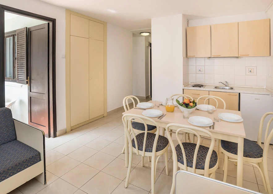 apartments-savudrija -plava-laguna-classic-apartment-4+2-1