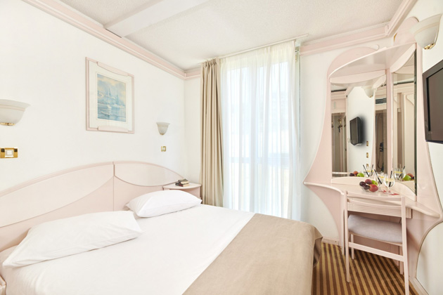 Economy Zimmer mit Französisches Bett Parkseite - single use