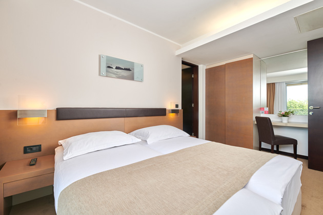 Hotel Molindrio Plava Laguna Suite with balcony - U3B (5)