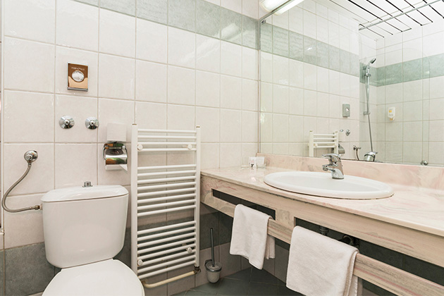 Hotel Aurora premium with balcony sea side 4