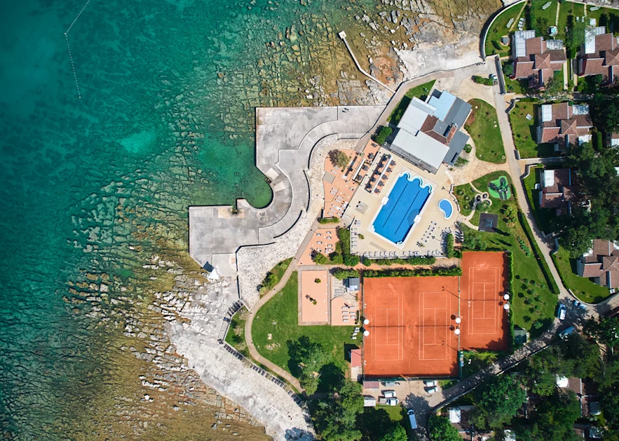 istrian-villas-plava-laguna-stella-maris-resort-plava-laguna-tennis-courts-1