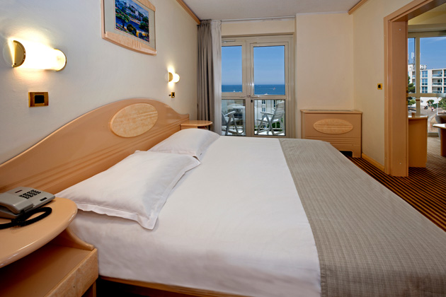 Hotel Istra Plava Laguna Suite with Balcony Sea Side4