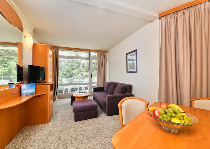 Hotel Mediteran Plava Laguna - Suite with Balcony Park Side