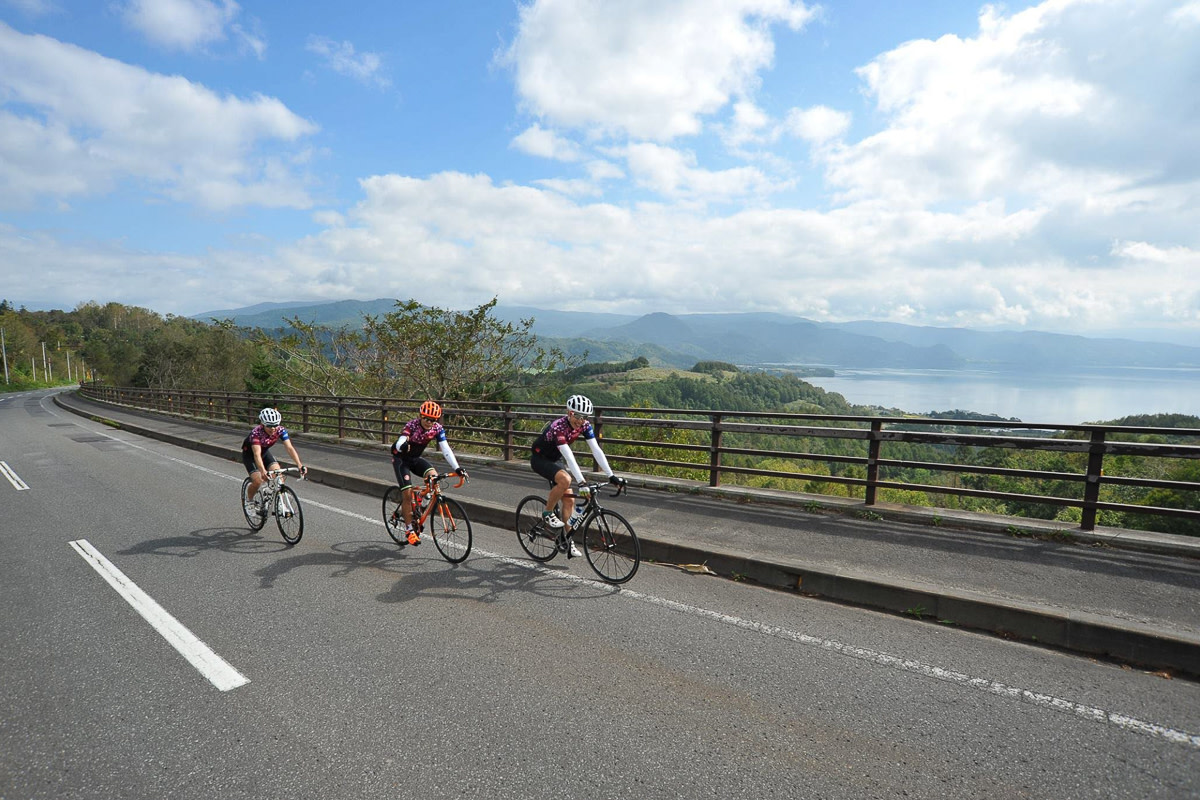 Cycling above Lake Toya on a sunny Hokkaido summer day