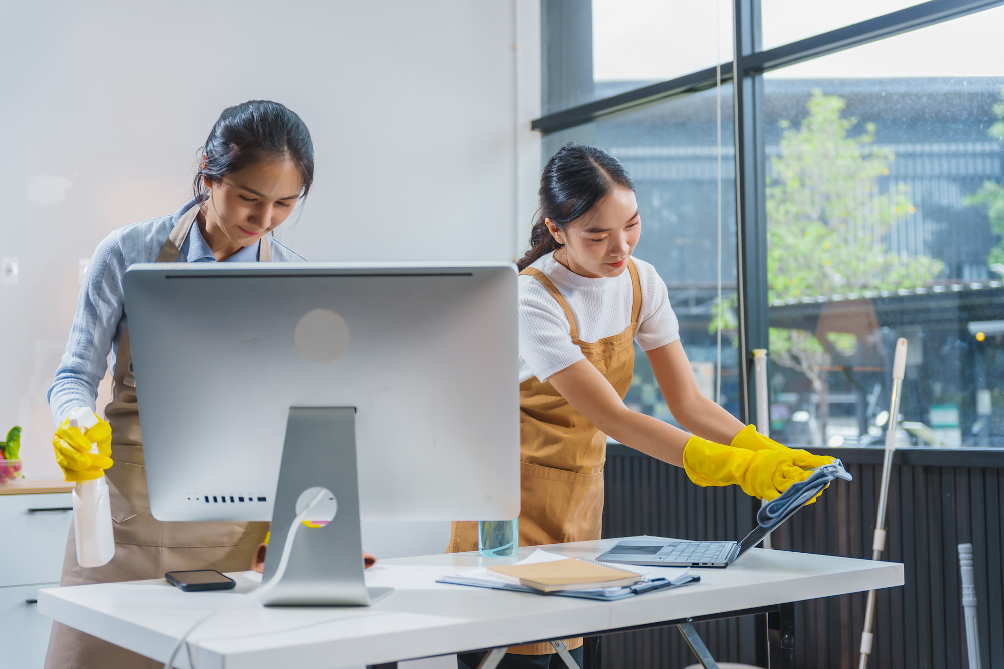 Top 10 Cleaning Franchise Opportunities to Invest In