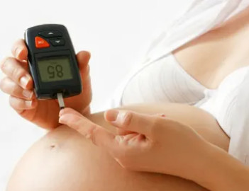Cukrzyca ciążowa - przyczyny, objawy, sposób postępowania