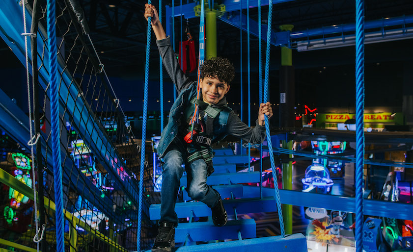 Gravity Ropes with Indoor Ropes Courses Near You | Main Event