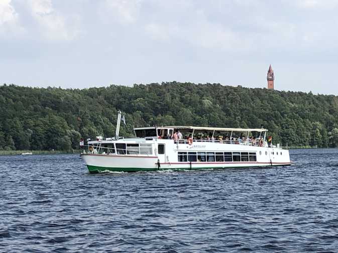 Boat tour with the Berlin ship MS Havelglück