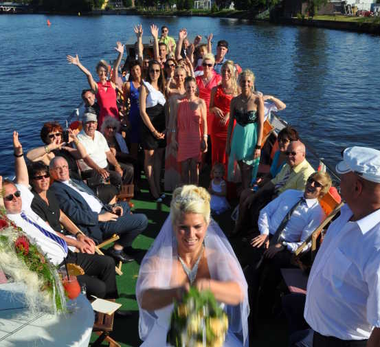 Wedding on a ship in Berlin