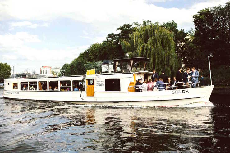 Event ship Golda on the Spree with guests on board