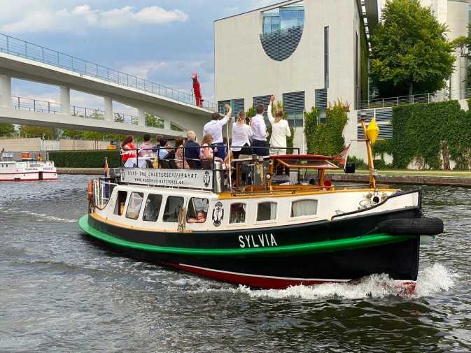 Boat tour through the government district in Berlin