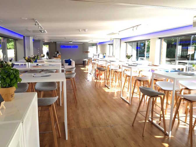 Party location and lounge ship in Berlin