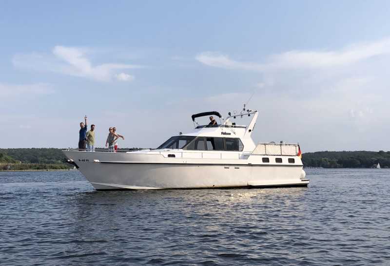 Yacht Araya für eine Bootstour in Berlin mieten