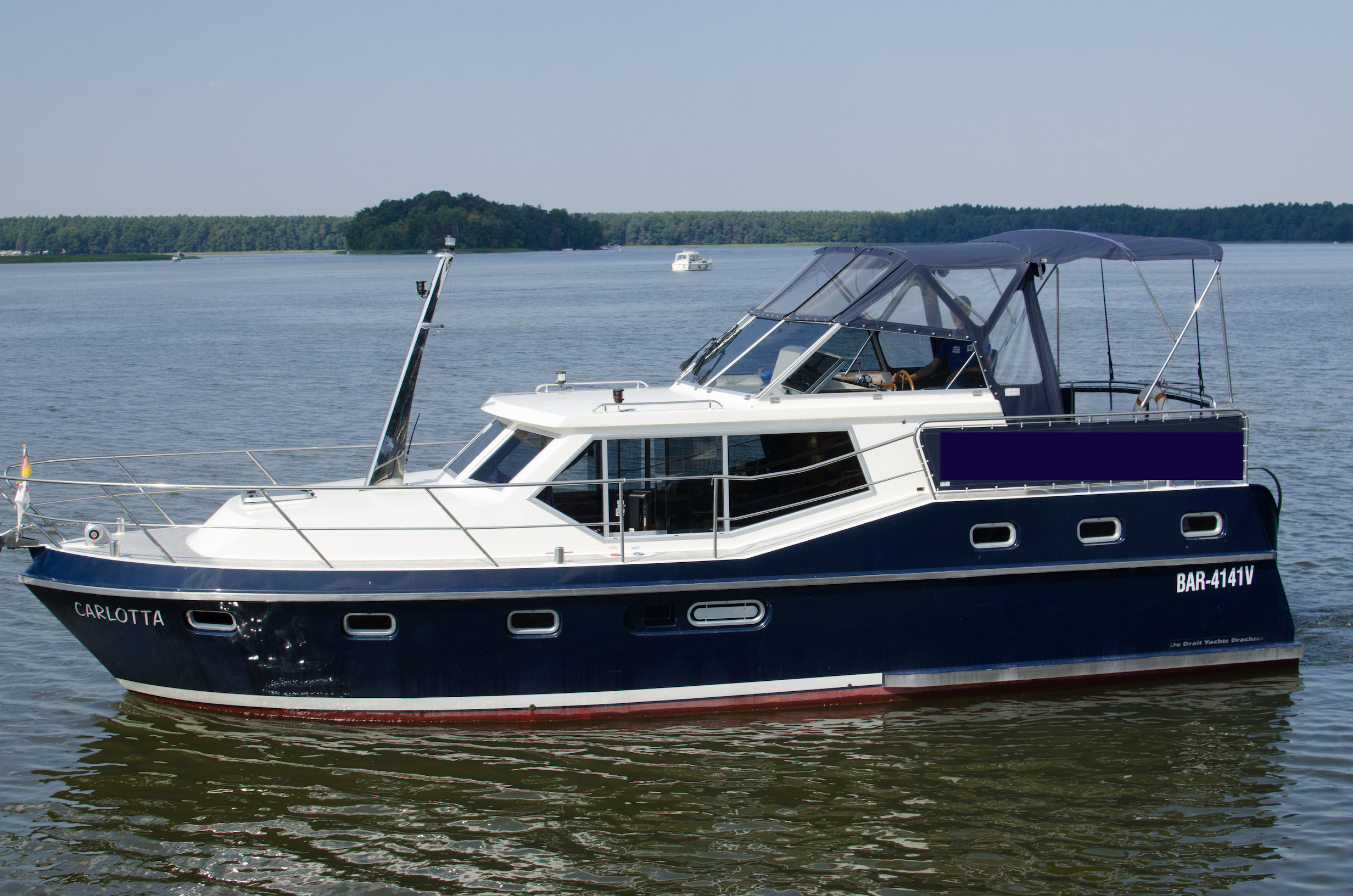 Rent a houseboat in Berlin Boat rental