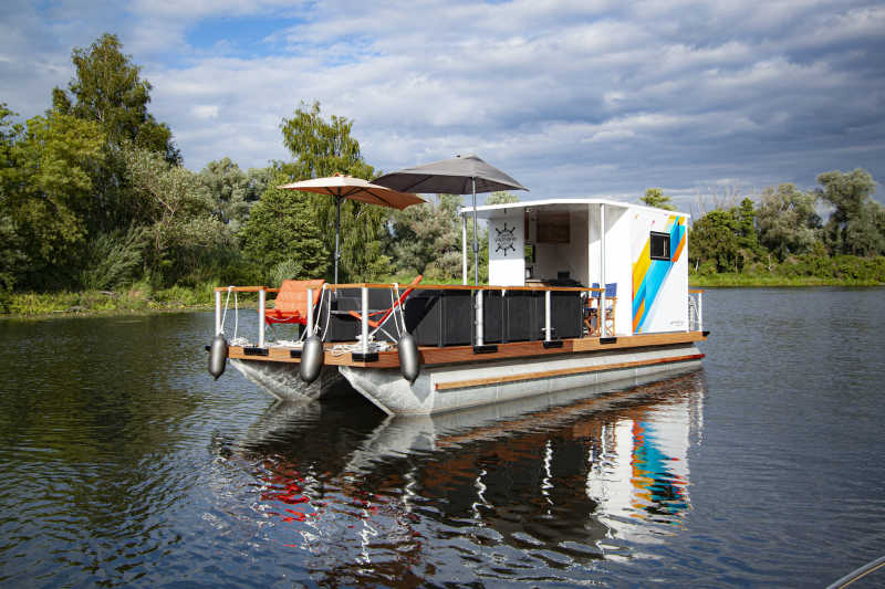 The Funmobil is a raft for self-drivers in Berlin Hennigsdorf