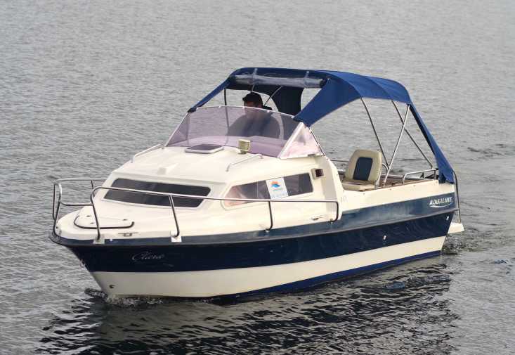 motor boat Clara 