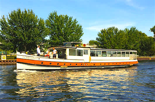 Party ship Arcona on a boat tour through Berlin