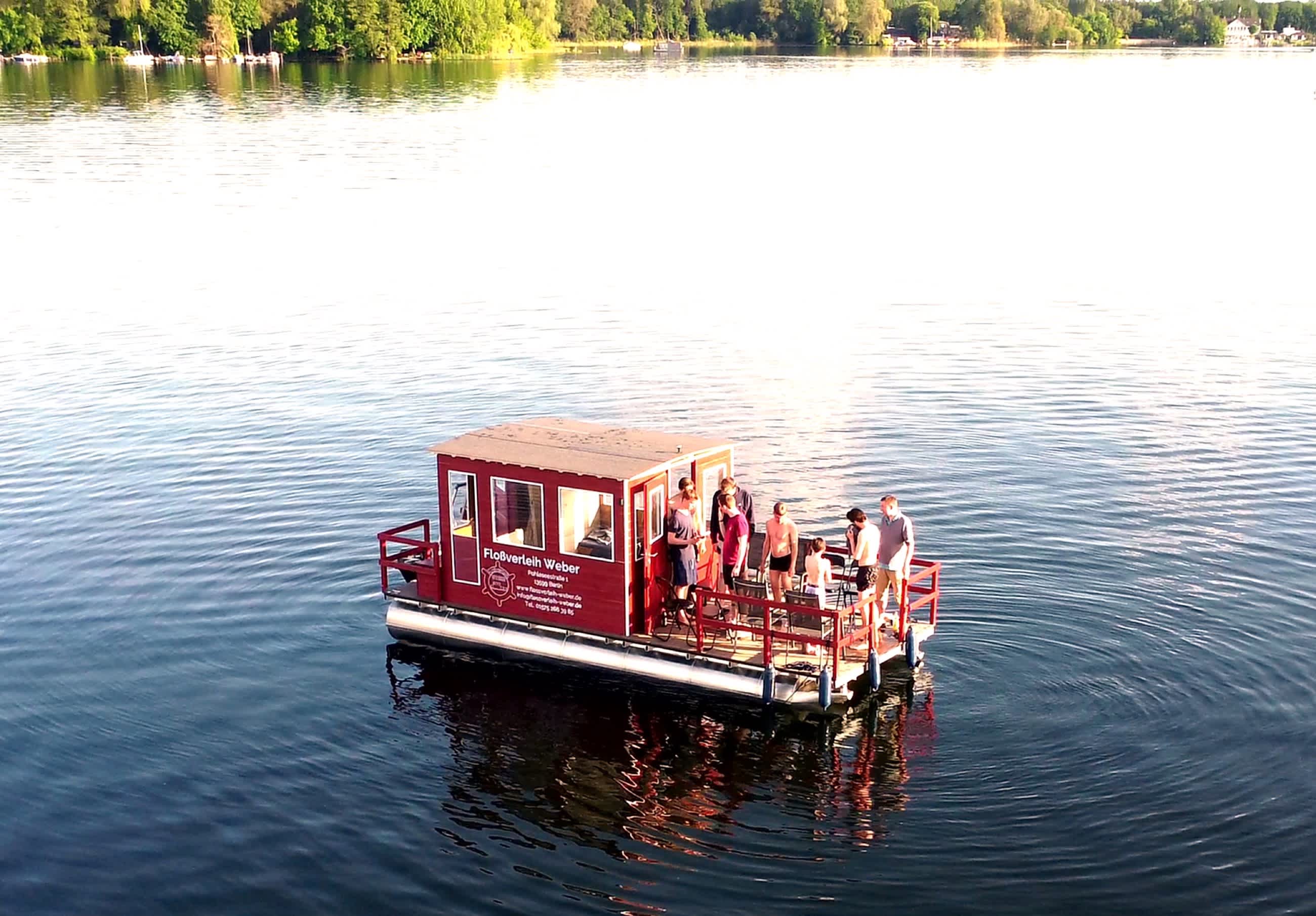 Barbecue Raft for Rent in Berlin | Raft with Barbecue