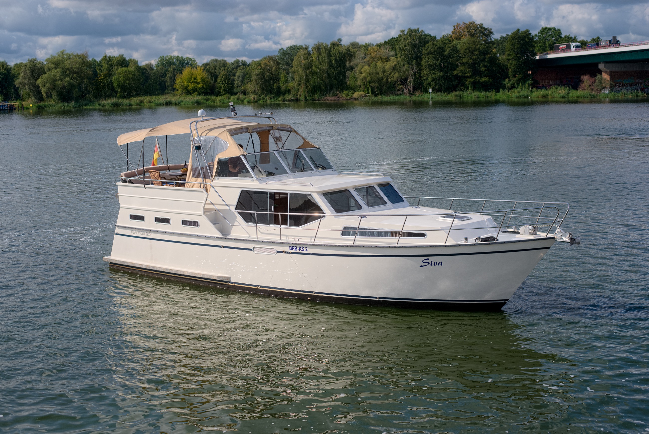 Houseboat Rental Berlin boats