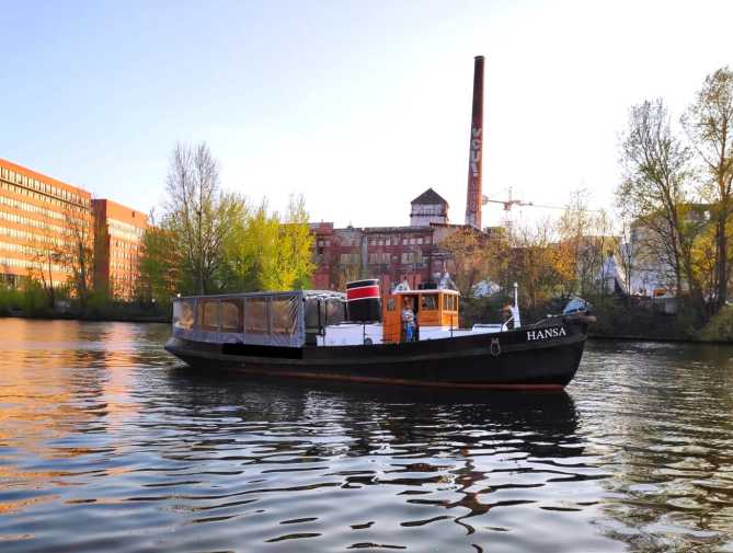Partyschiff Hansa von Berlin Bootsverleih auf Citytour