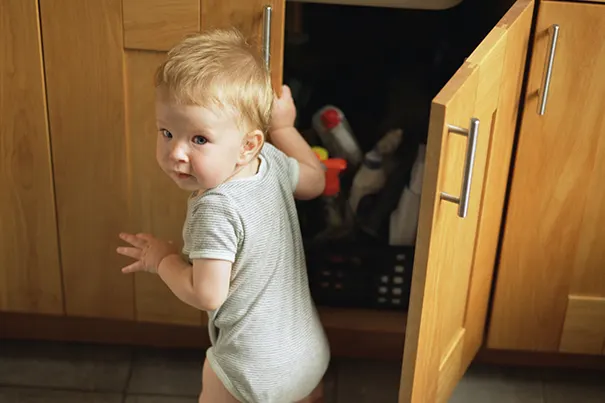 Protección infantil en casa para tu bebé