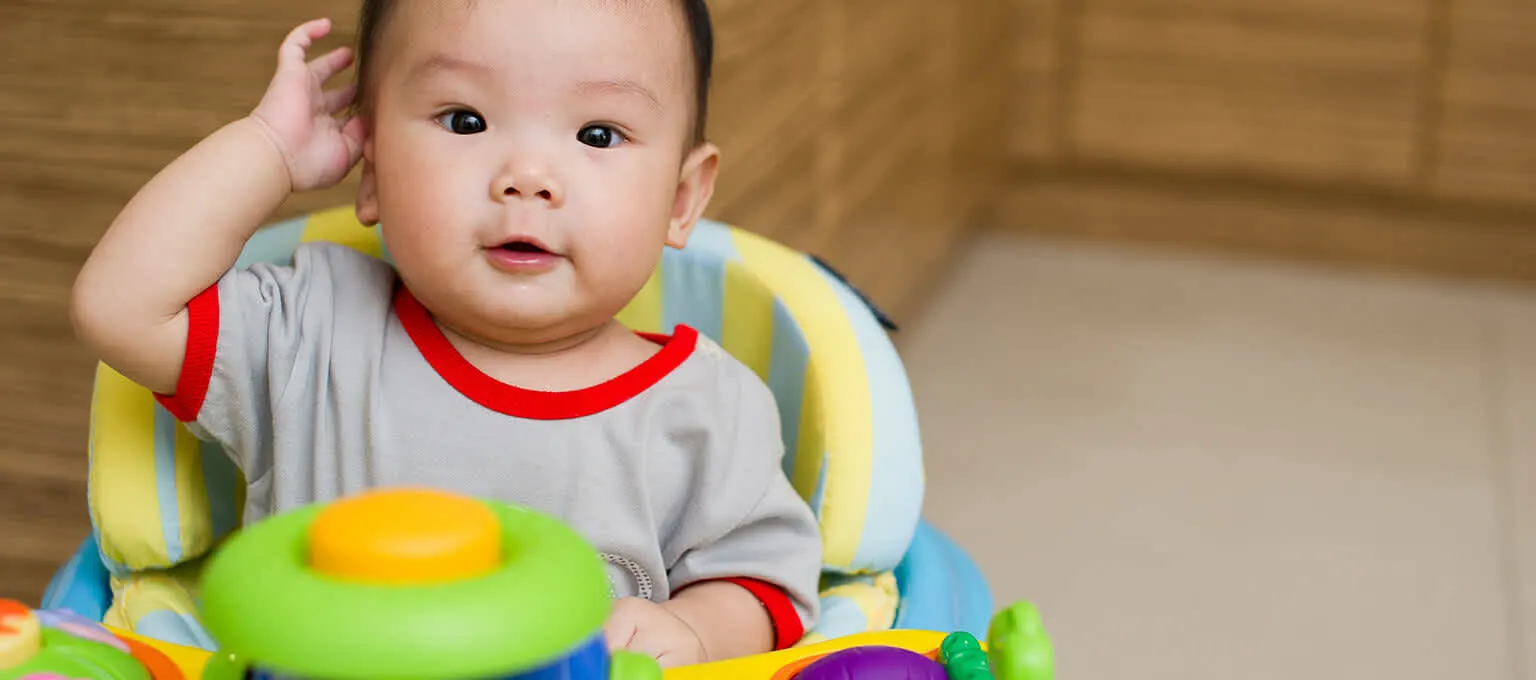 trabajando desde casa mientrascuidas atu bebe o atu hijopequeno que empieza a caminar-Article Content Image Pampers