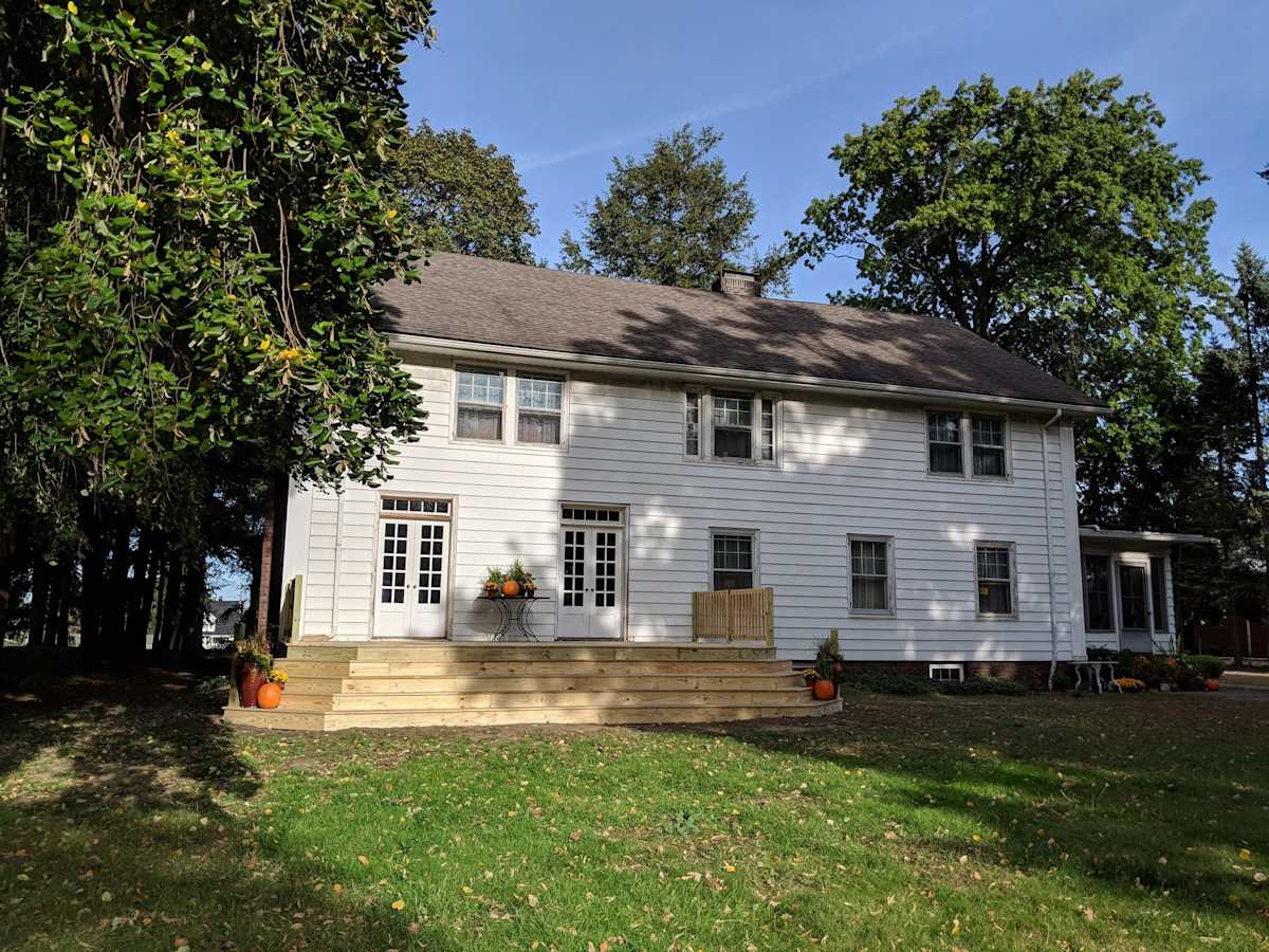 Area Lodging Lake Erie College