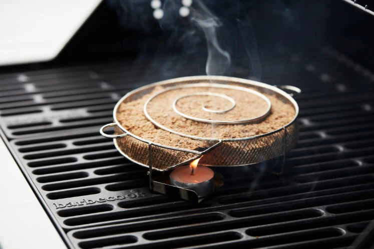 Rookcirkel voor de bbq sfeerbeeld