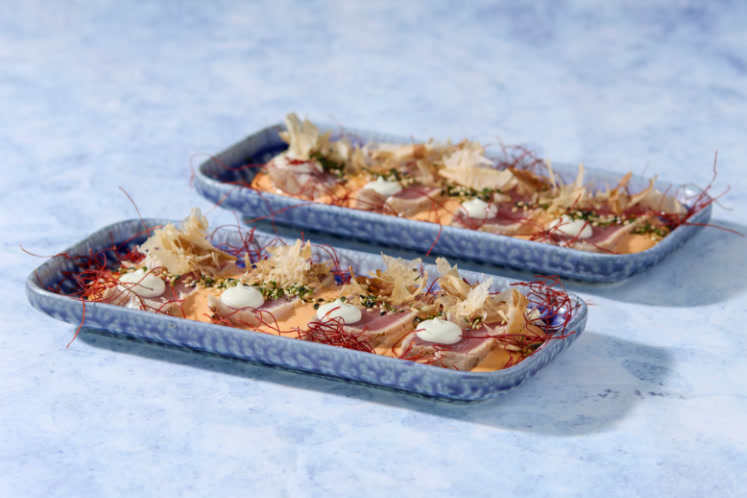 Tuna bar