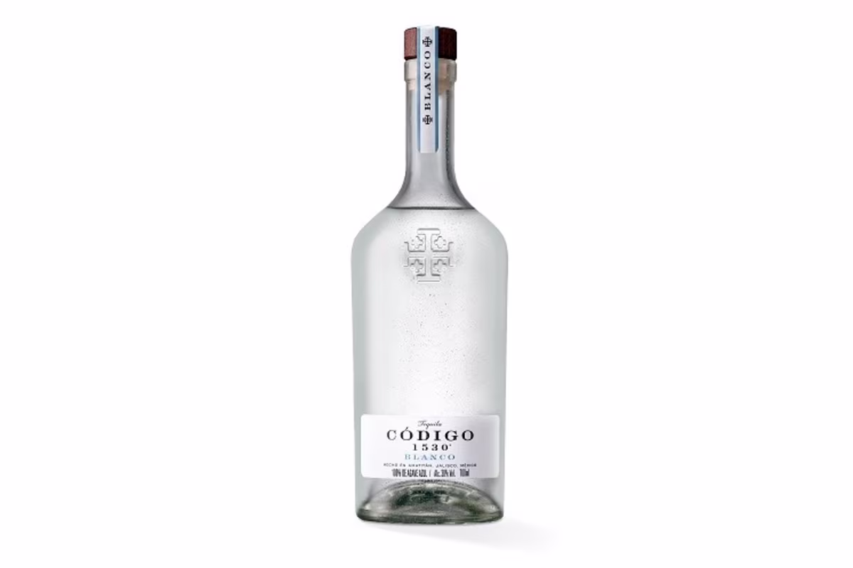 Tequila-06317510-lev