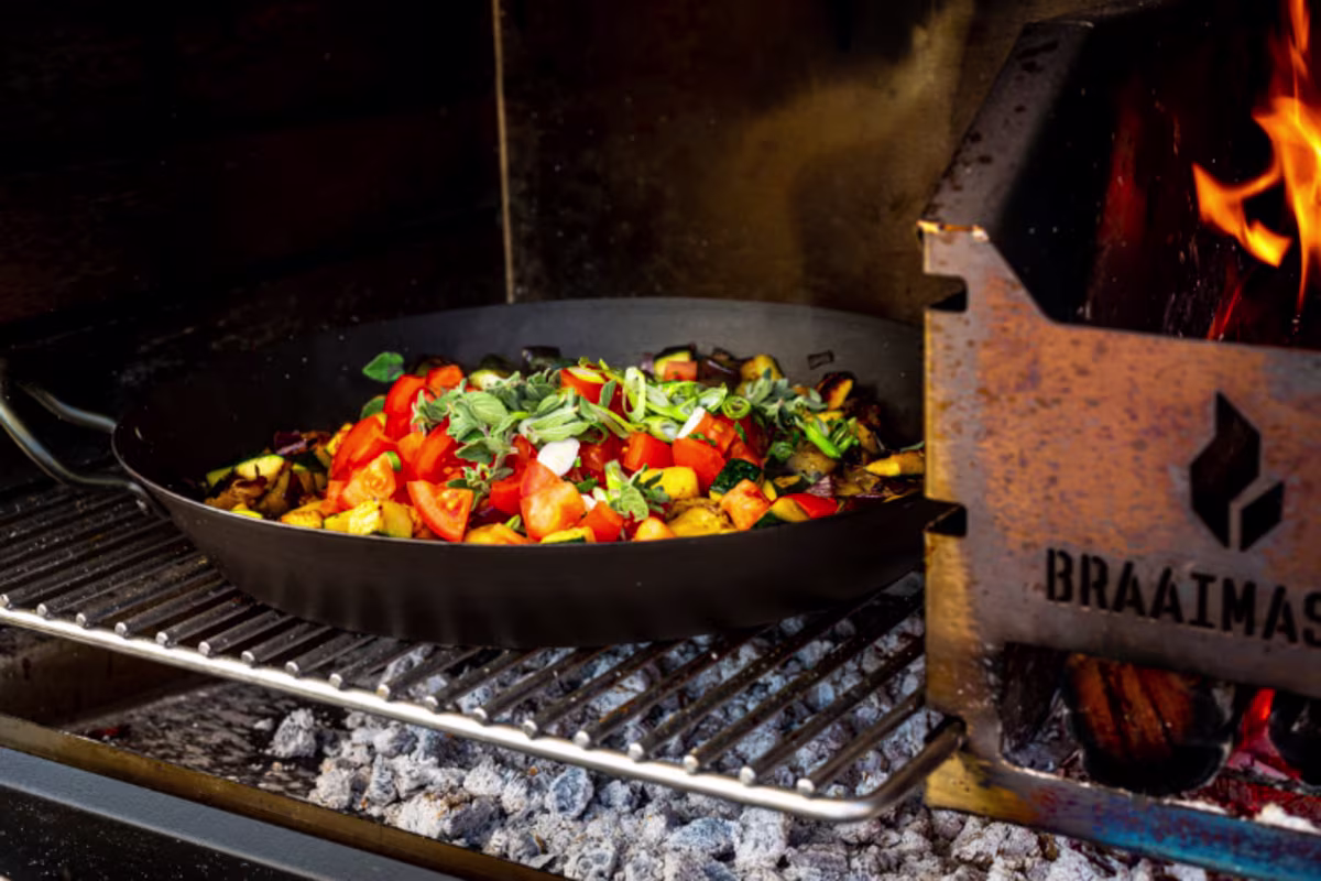 Sfeerbeeld Bakken en Wokken op de BBQ