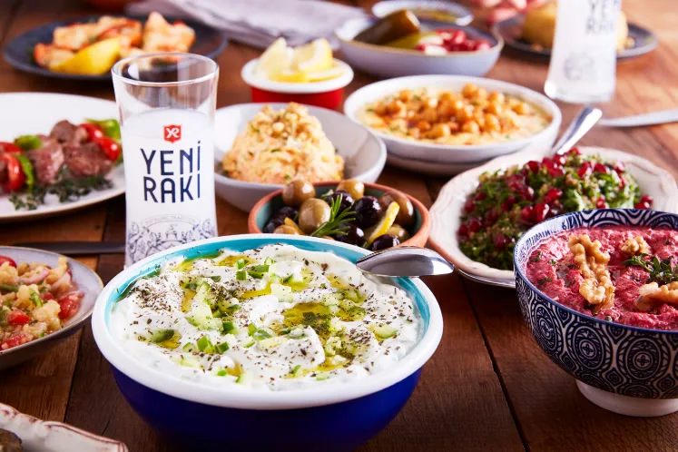 Sfeerbeeld van Yeni Raki