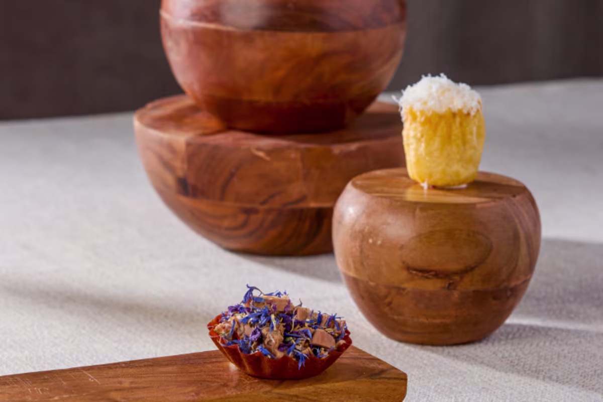 HANOS Fine dining wood