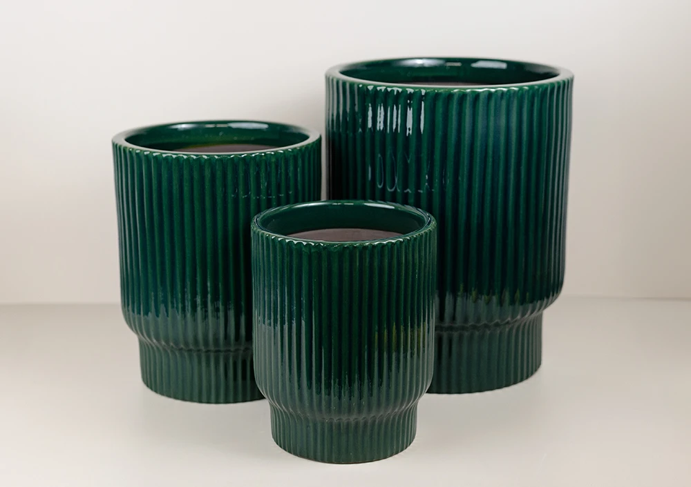 Outdoor Pots for Sale in Minnesota at Bachman's