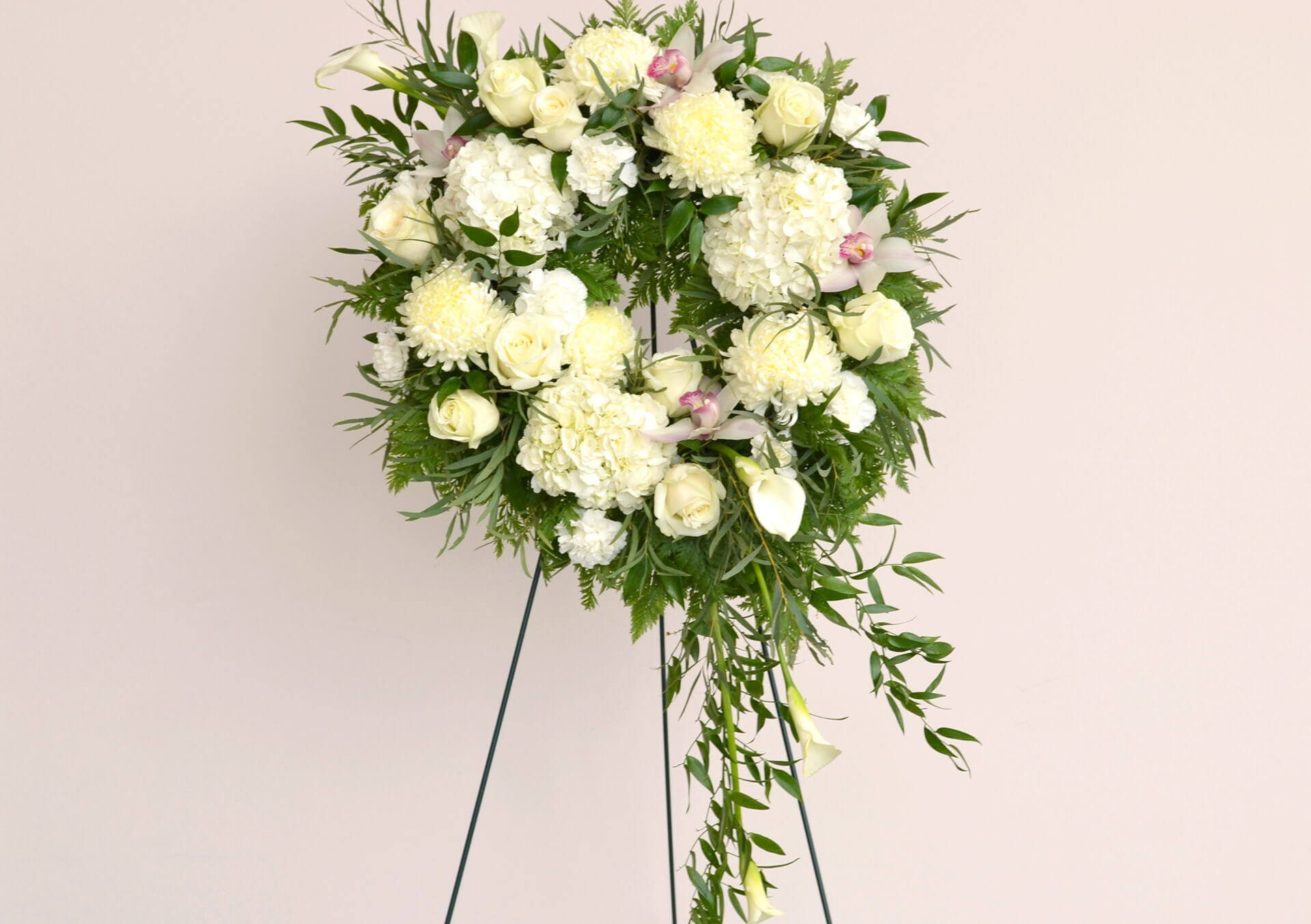 Send Minneapolis Funeral Flowers, Sympathy & Memorial Gifts for