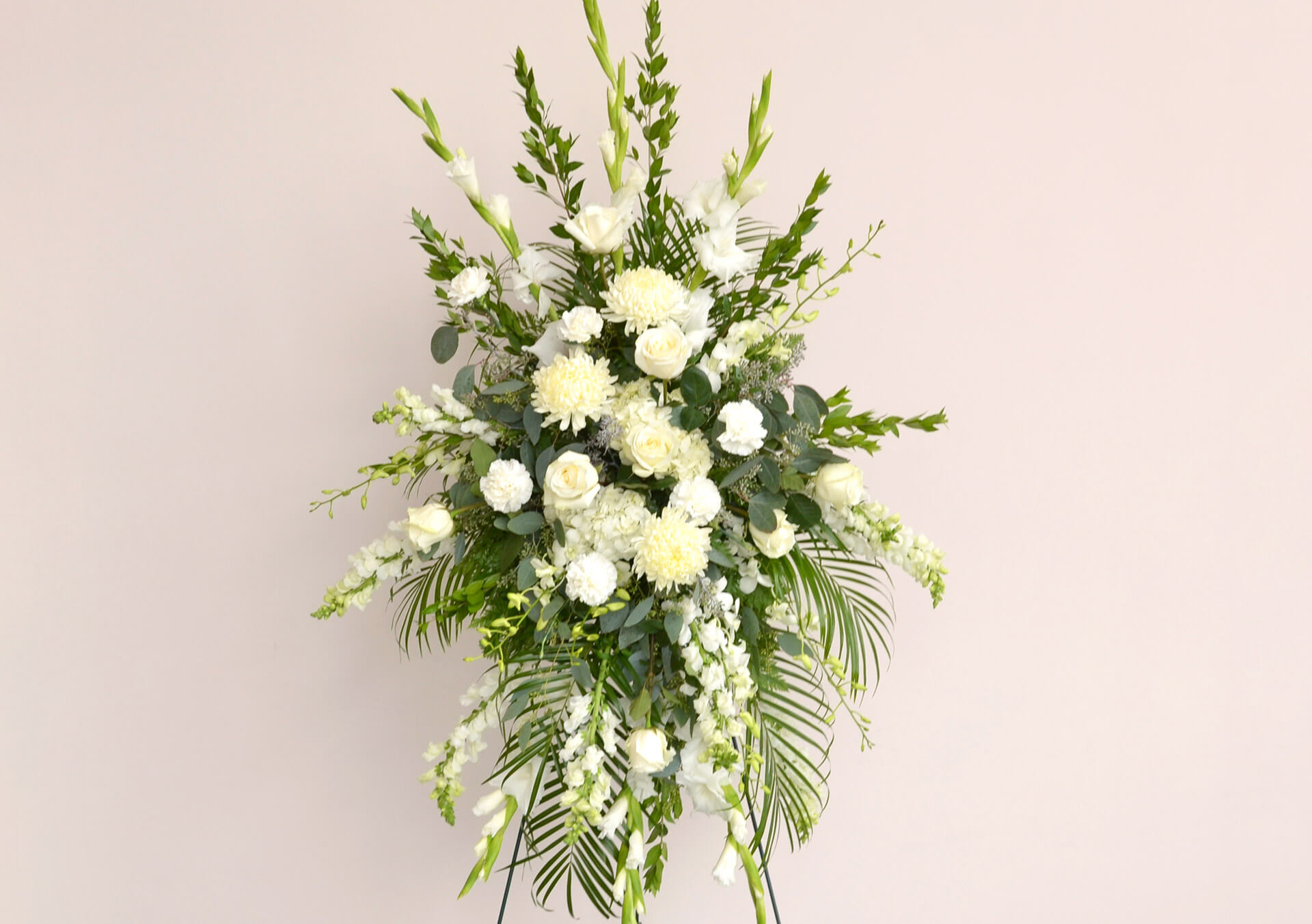 Send Minneapolis Funeral Flowers, Sympathy & Memorial Gifts for
